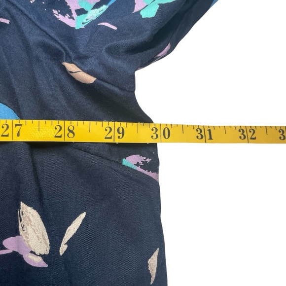 Catherines Top Plus Size 3XWP Pleated V-Neck Button Front 3/4 Sleeve Cotton Blue - Picture 7 of 9